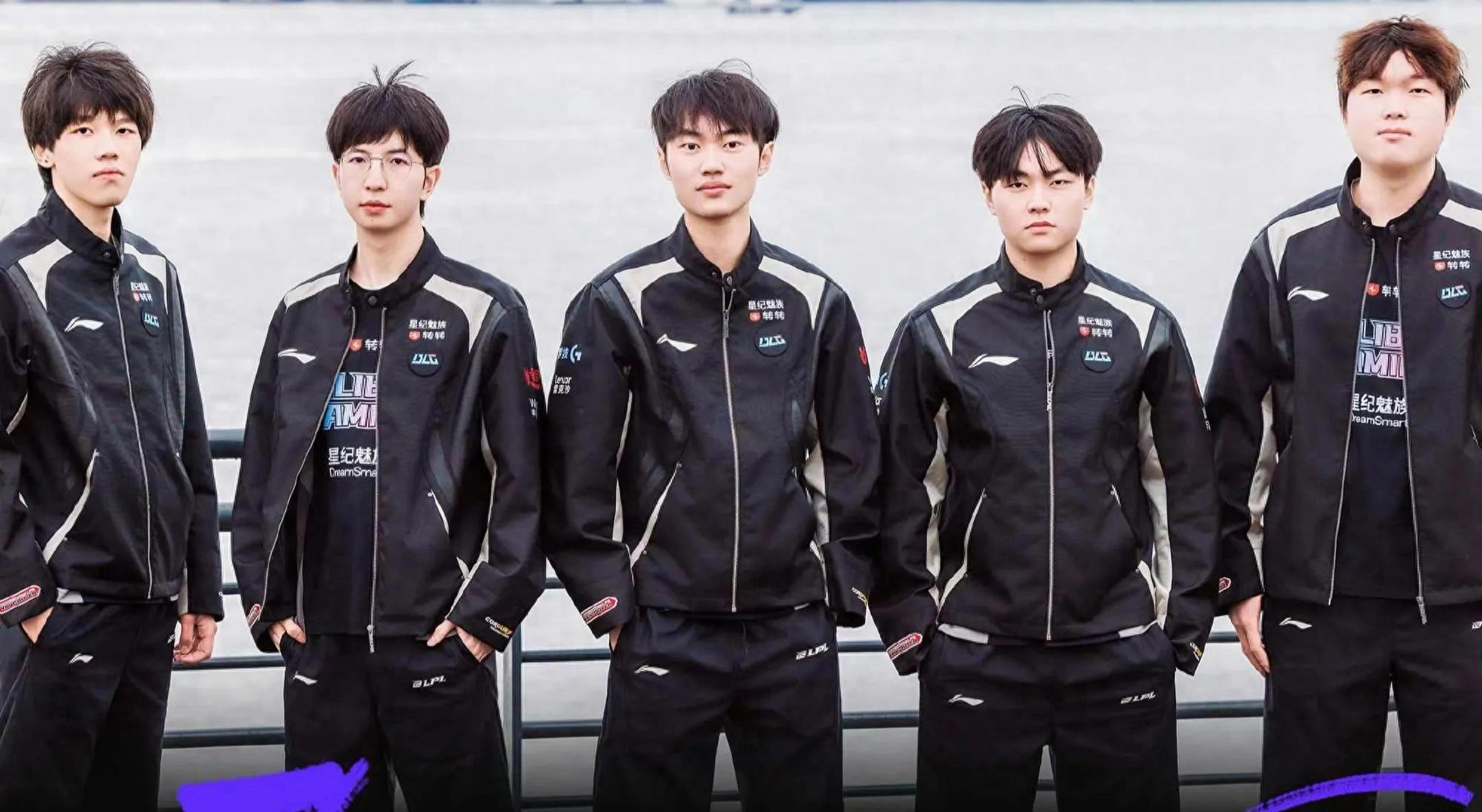 反复横向转 反复横向转