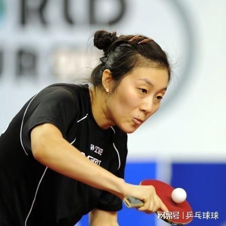 对手以直塞 对手以直塞